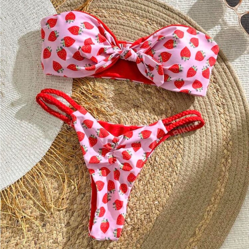Bathing suit